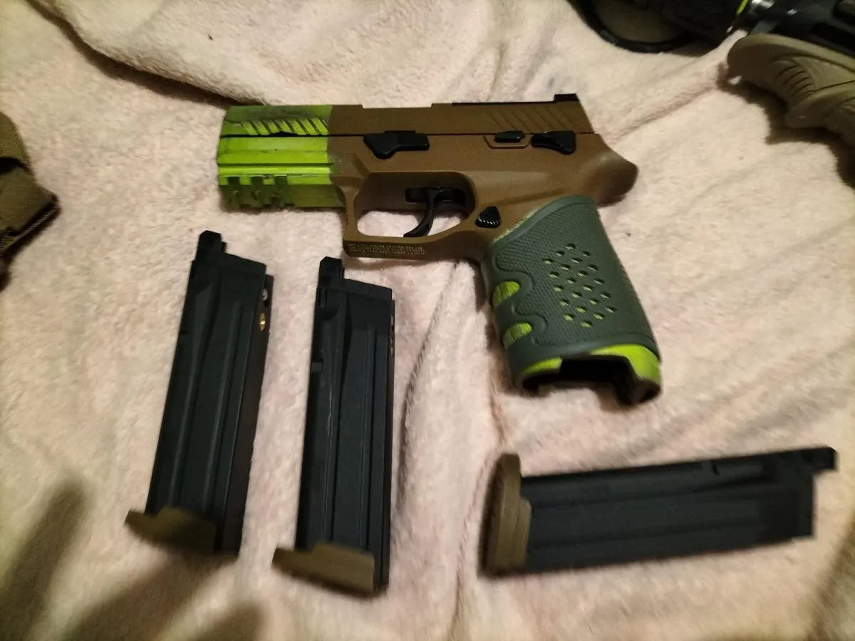 Réplica SIG P320 M18